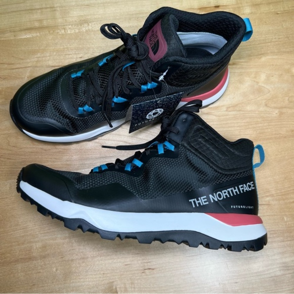 THE NORTH FACE Activist Mid Futurelight boots size 9.5 NWT